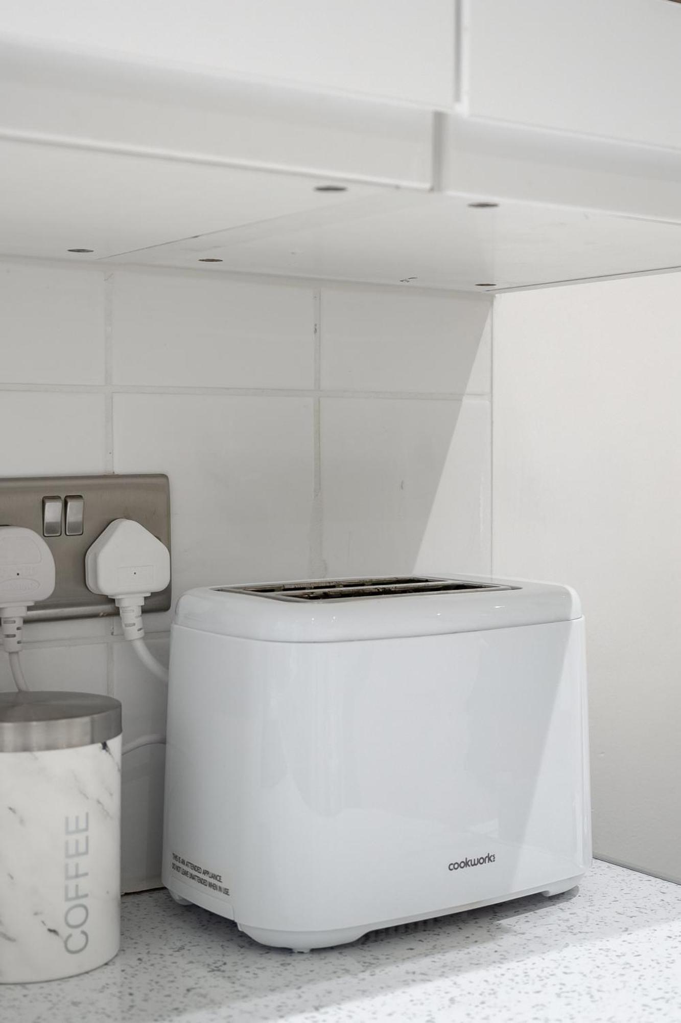 Beautiful Flat Near Central London - Entire Flat - Equipped Kitchen - Private Bathroom Экстерьер фото