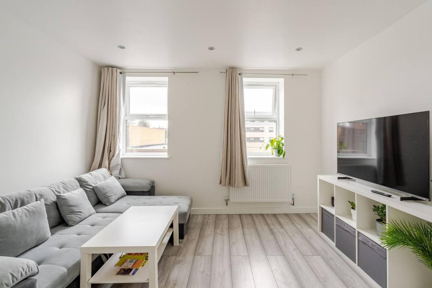 Beautiful Flat Near Central London - Entire Flat - Equipped Kitchen - Private Bathroom Экстерьер фото