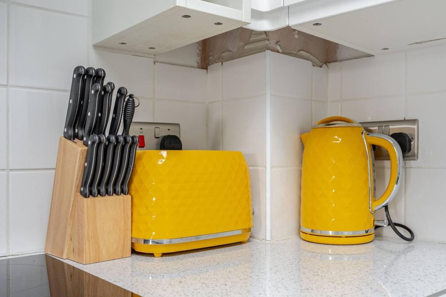 Beautiful Flat Near Central London - Entire Flat - Equipped Kitchen - Private Bathroom Экстерьер фото
